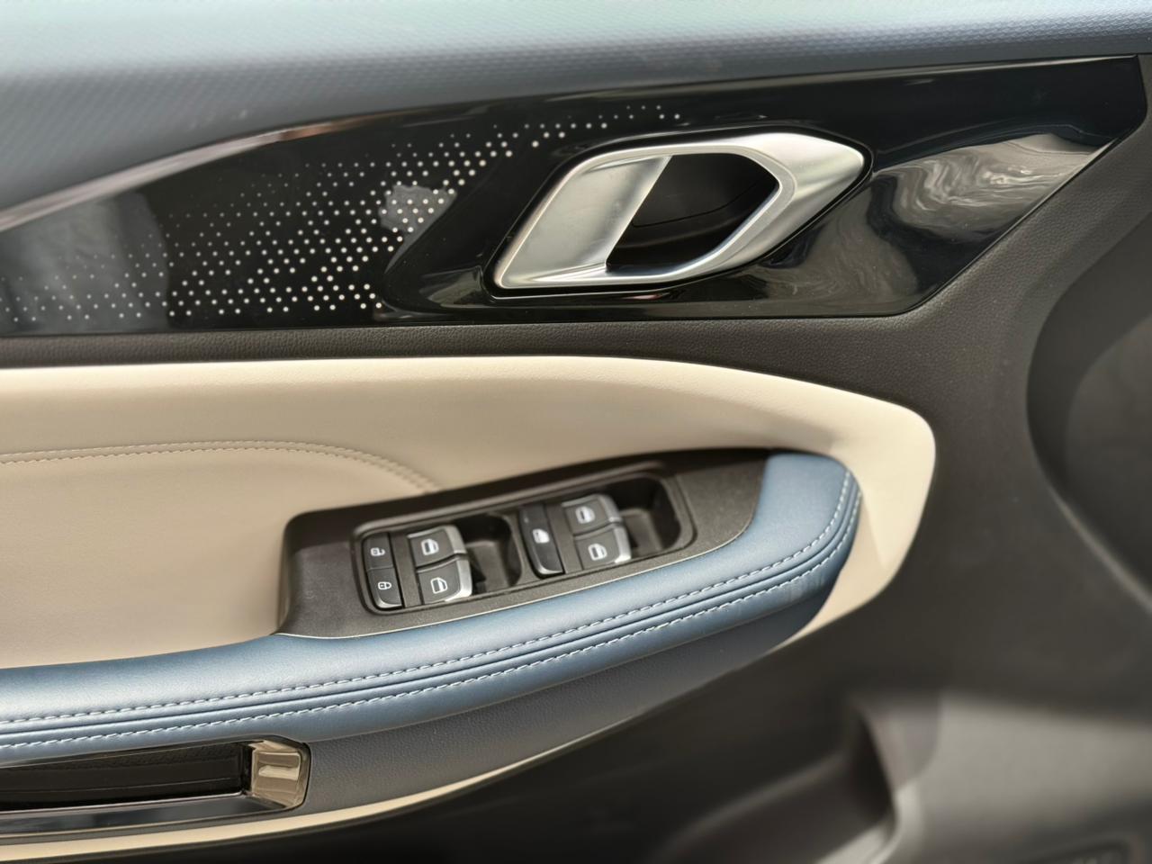 جيتور X50 بريميوم - صور داخلية 6