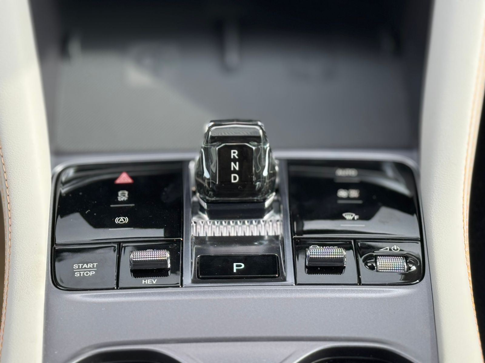 بي واي دي سونج بلس FWD - صور داخلية 6