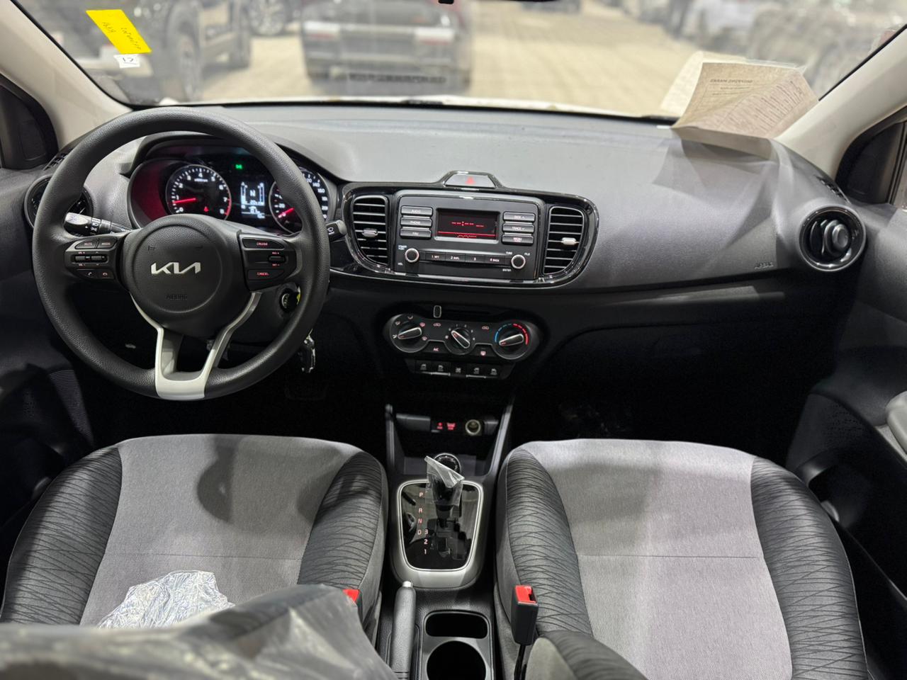 كيا بيجاس LX - صور داخلية 6
