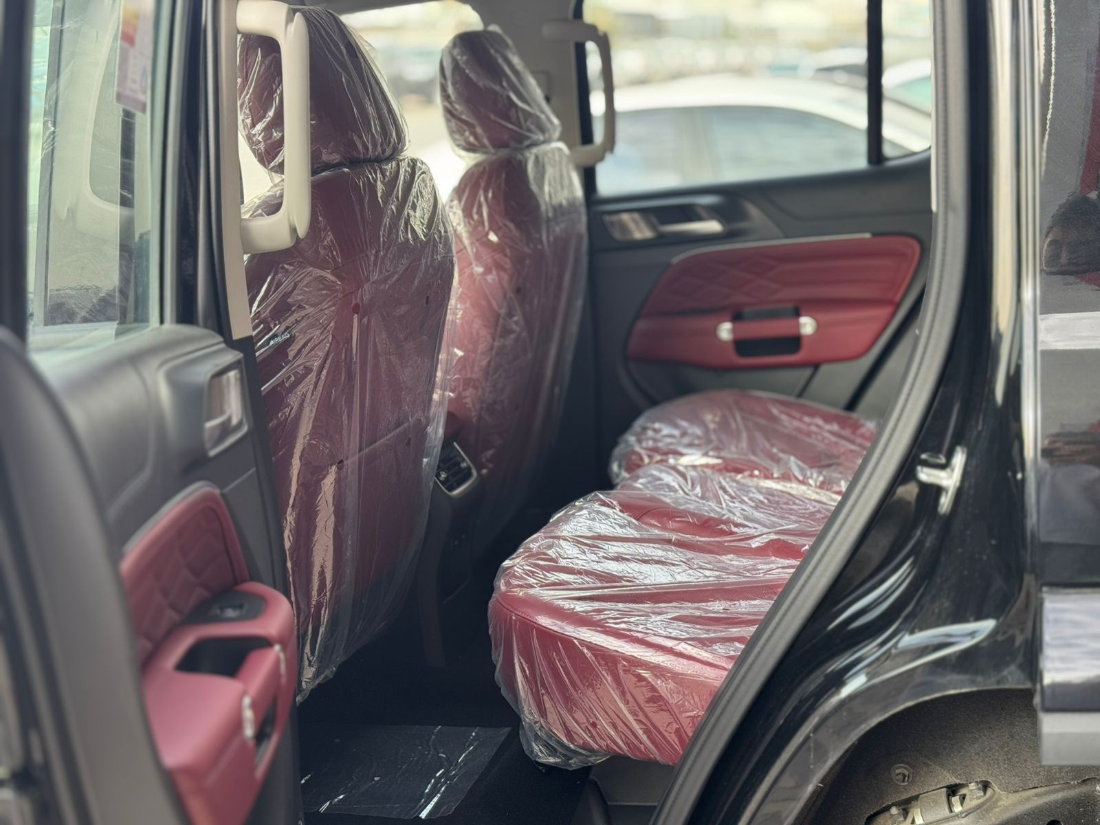 تانك 300 فل كامل 2026 - صور داخلية 6