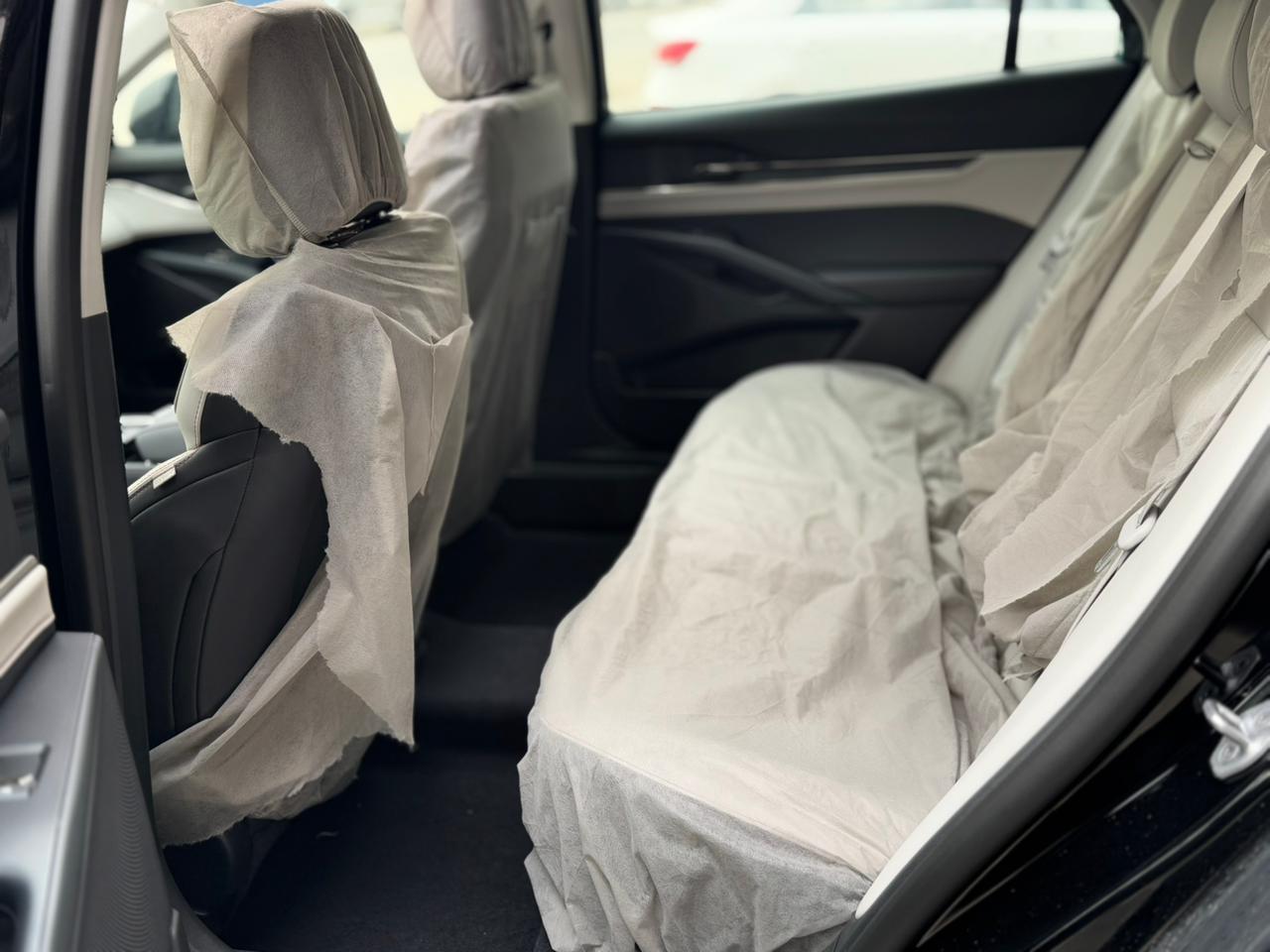 فورد تورس تريند - صور داخلية 6